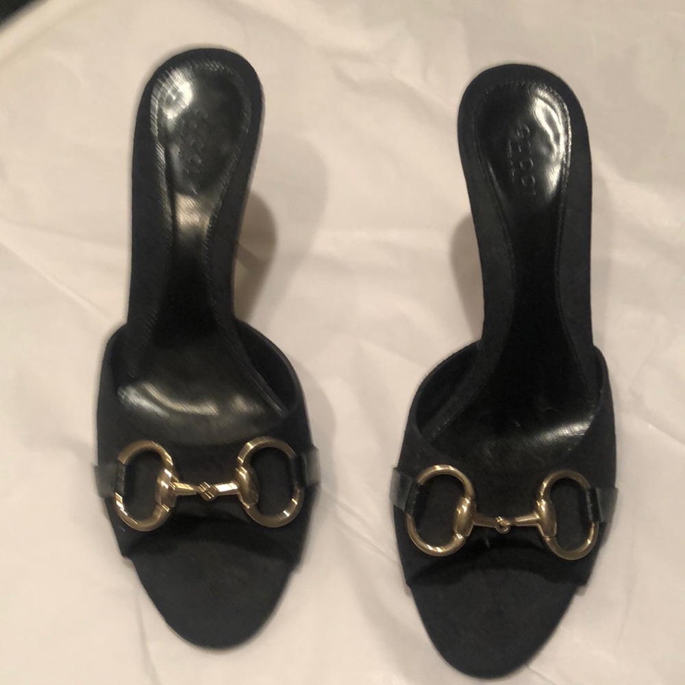 Gorgeous nearly new Gucci slides size 37 1/2 C